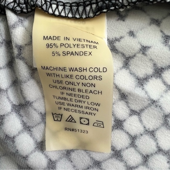 Chaus/Vince Camuto/Skies Are Blue/Chaps Women’s Career Tops Sz Small Lot/4 - Picture 11 of 16